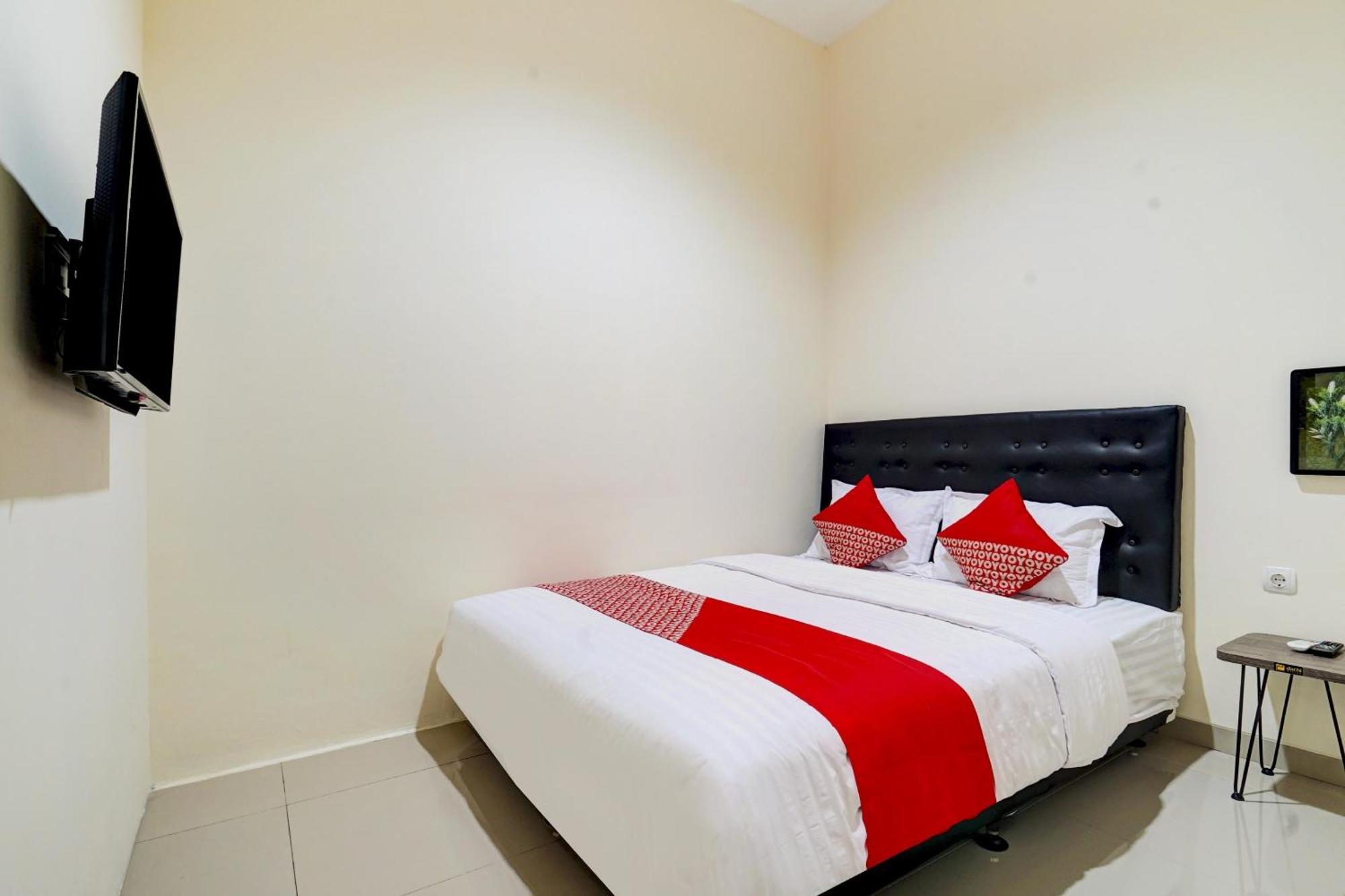 Super Oyo 90778 River Inn Malioboro 日惹 外观 照片