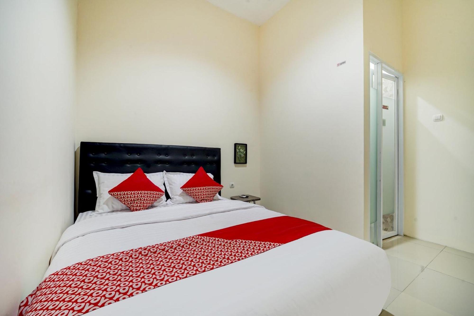 Super Oyo 90778 River Inn Malioboro 日惹 外观 照片