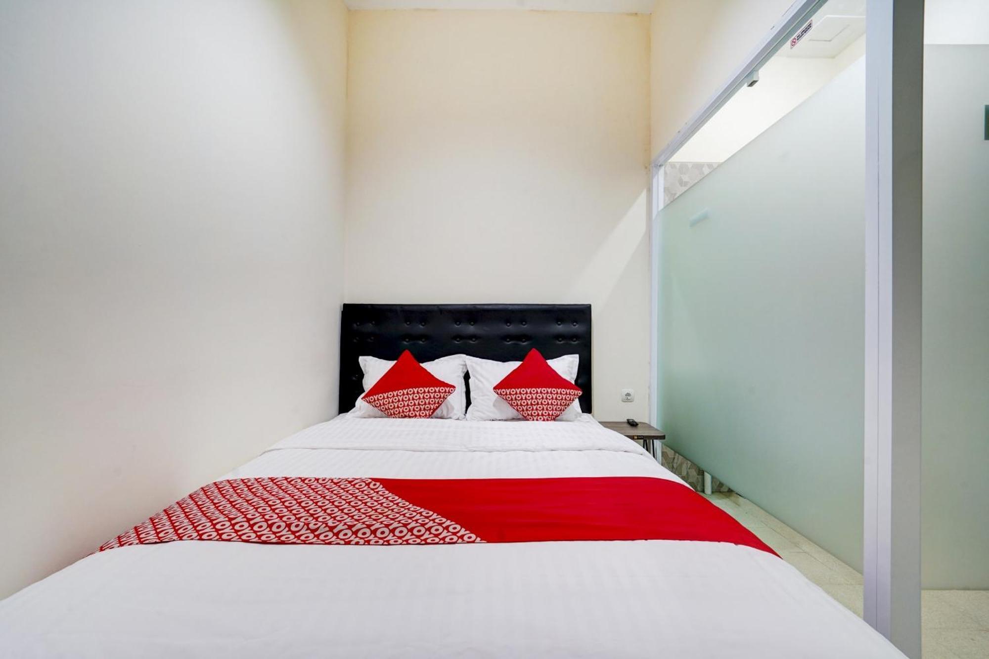 Super Oyo 90778 River Inn Malioboro 日惹 外观 照片
