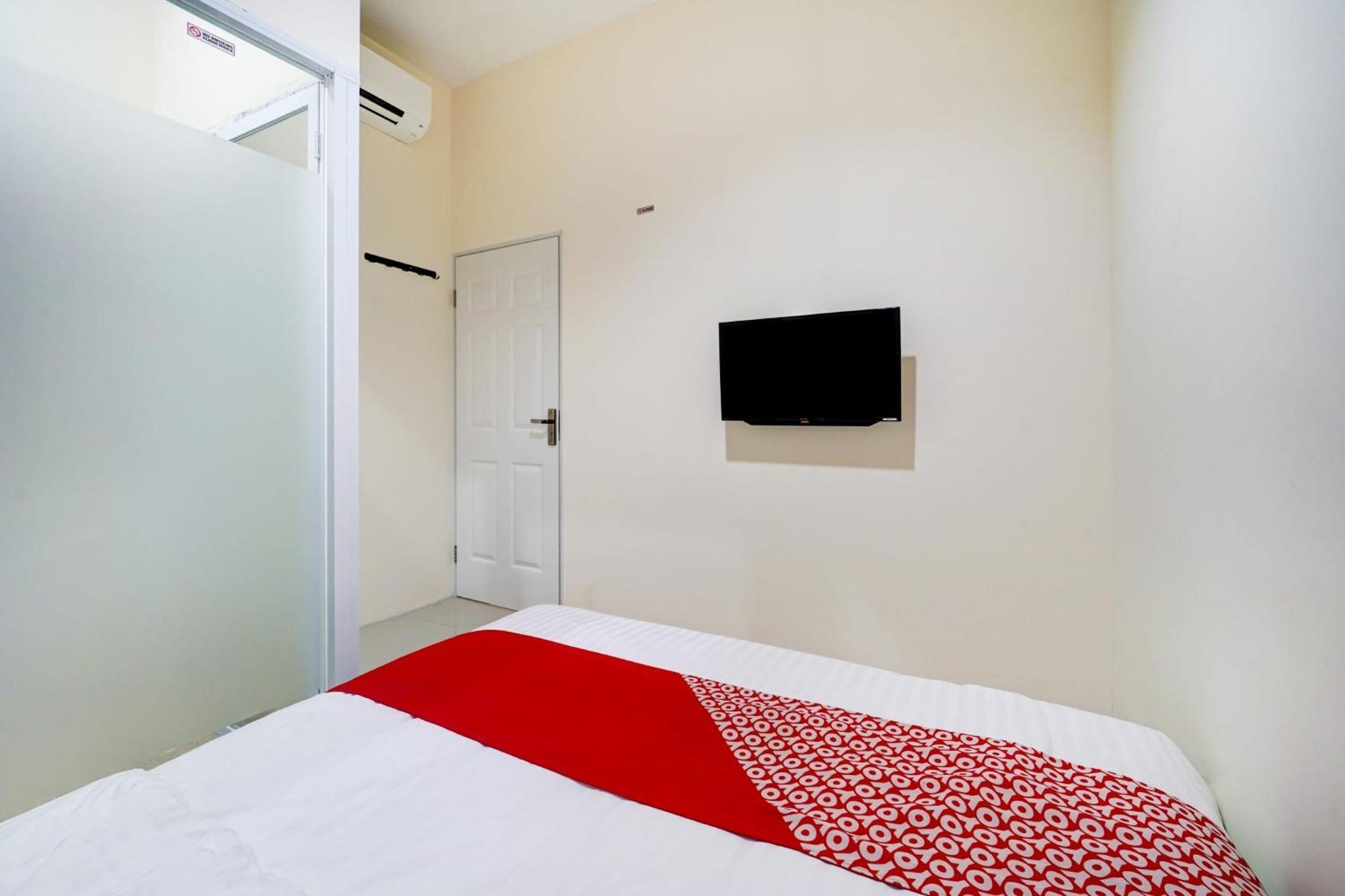 Super Oyo 90778 River Inn Malioboro 日惹 外观 照片