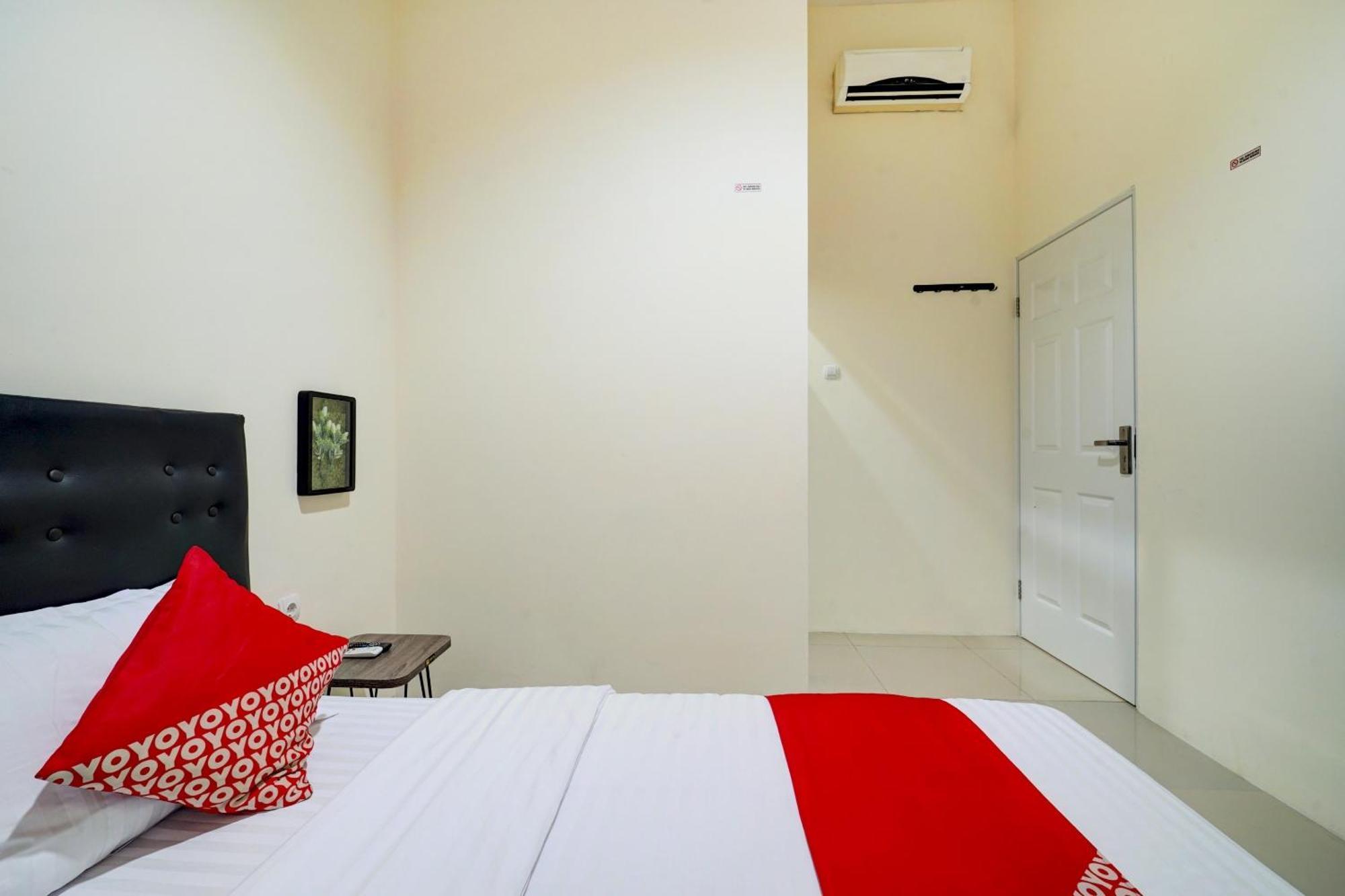 Super Oyo 90778 River Inn Malioboro 日惹 外观 照片